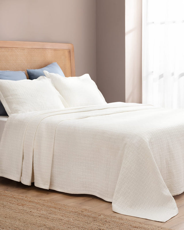 100% Cotton Twin Bedspread, Soft White Bed Cover