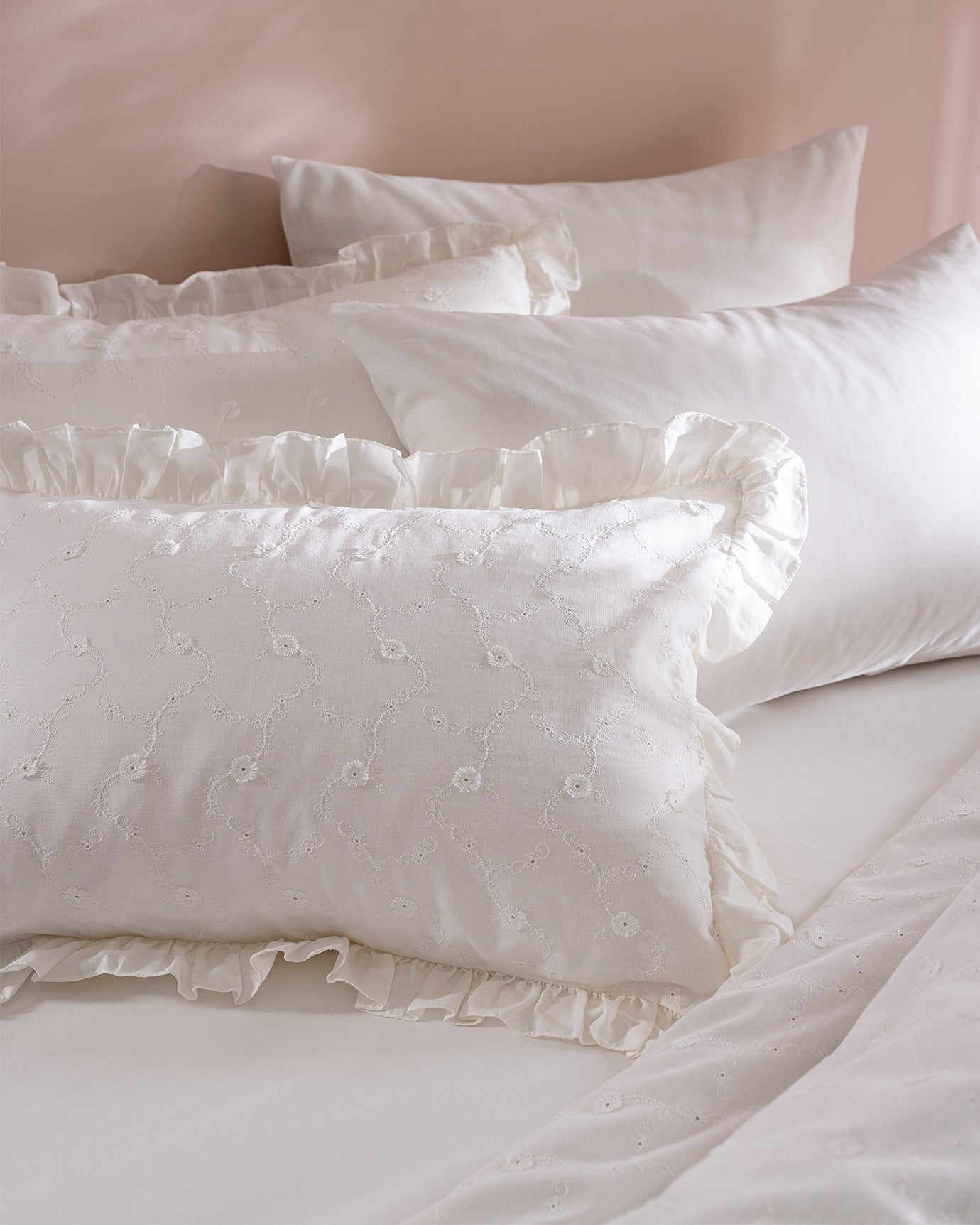 Saule King Size 100% bomuld sengetøjssæt - broderet detalje