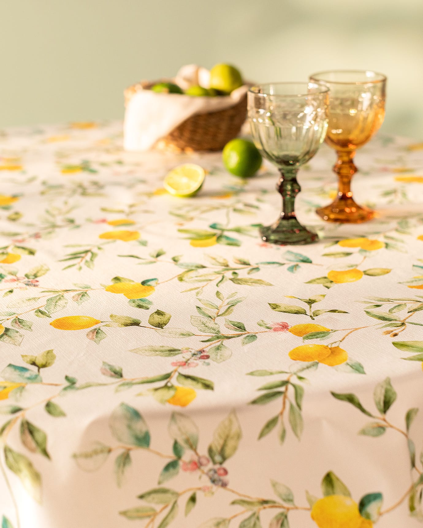 Durable PVC Round Tablecloth - Stylish & Easy Care Dining