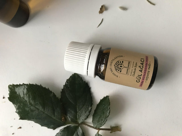 Rosewood Essential Oil - 100% Pure & Natural for Skin & Relaxation