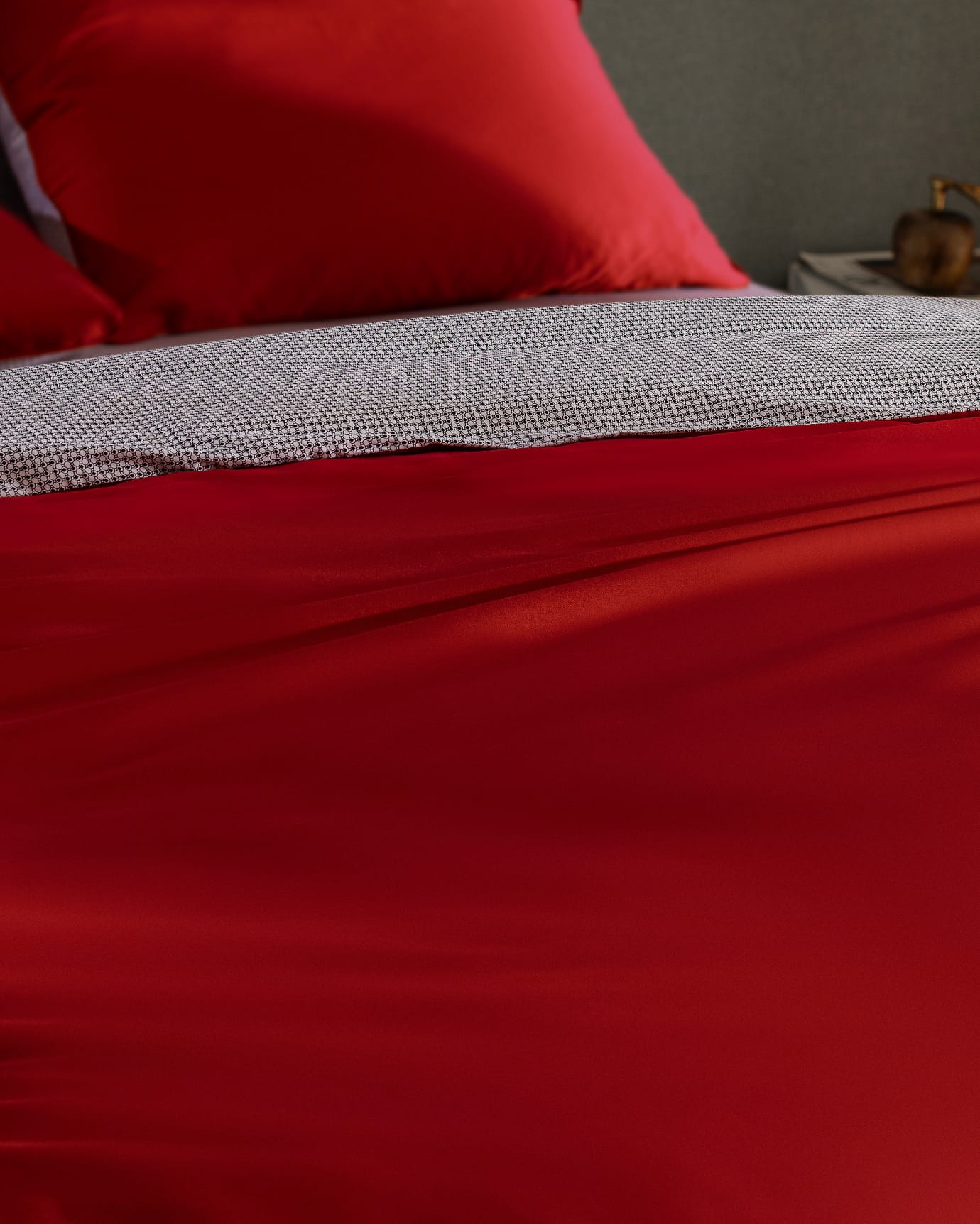 Delit Printed Sateen 100% Cotton Bedding Set