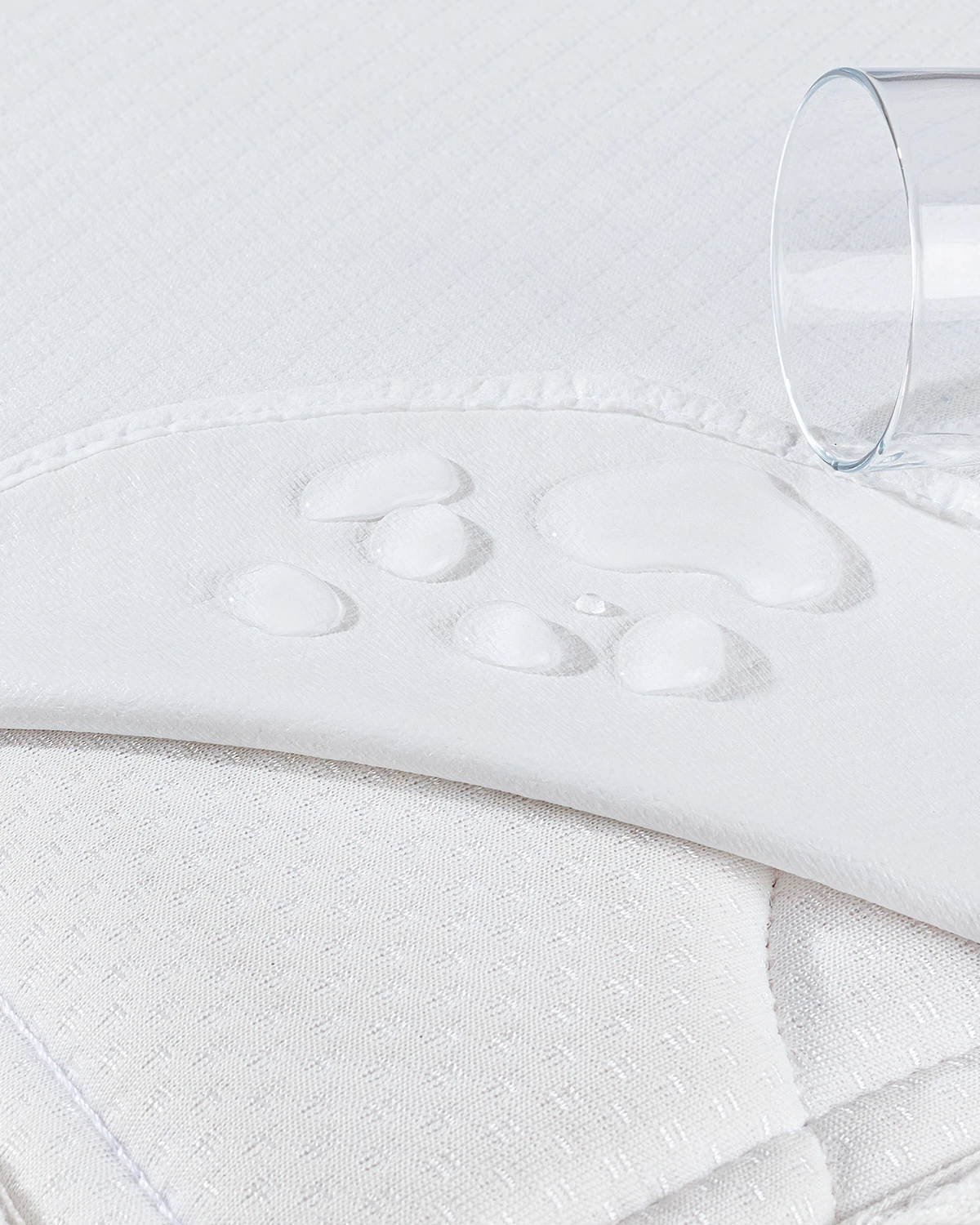 Flore Waterproof Fitted Twin Mattress Protector