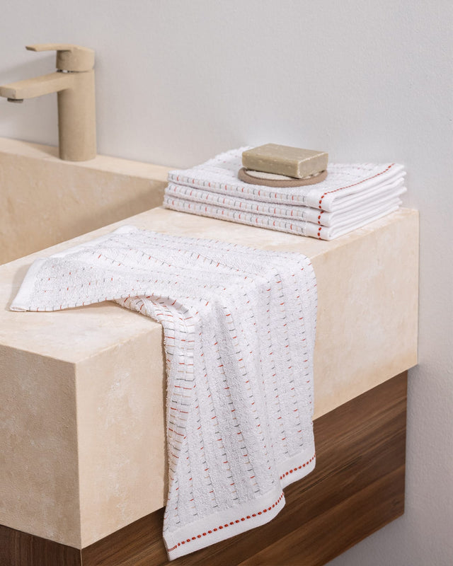 Cotton Blend 4-Piece Hand Towel Set - Grenat Pattern