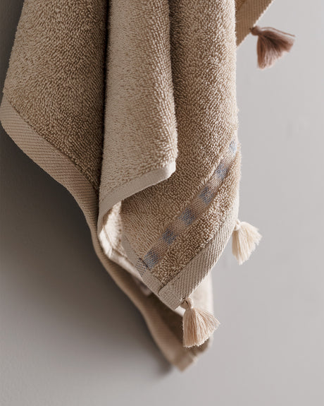 Premium Cotton Face Towel - Gland Collection Comfort