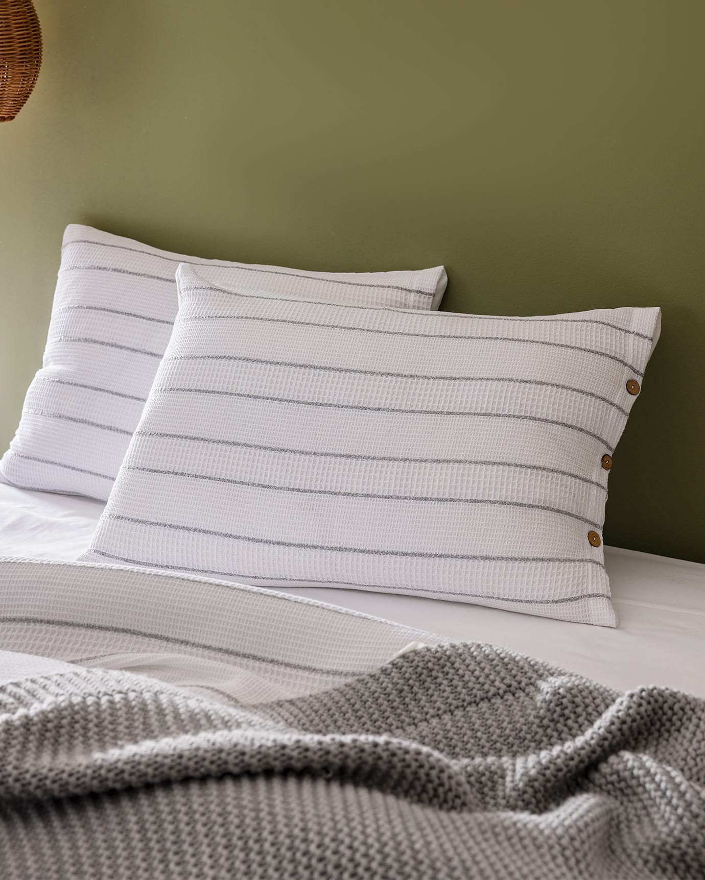 100% Cotton Double Duvet Cover Set - Soft & Breathable Weave