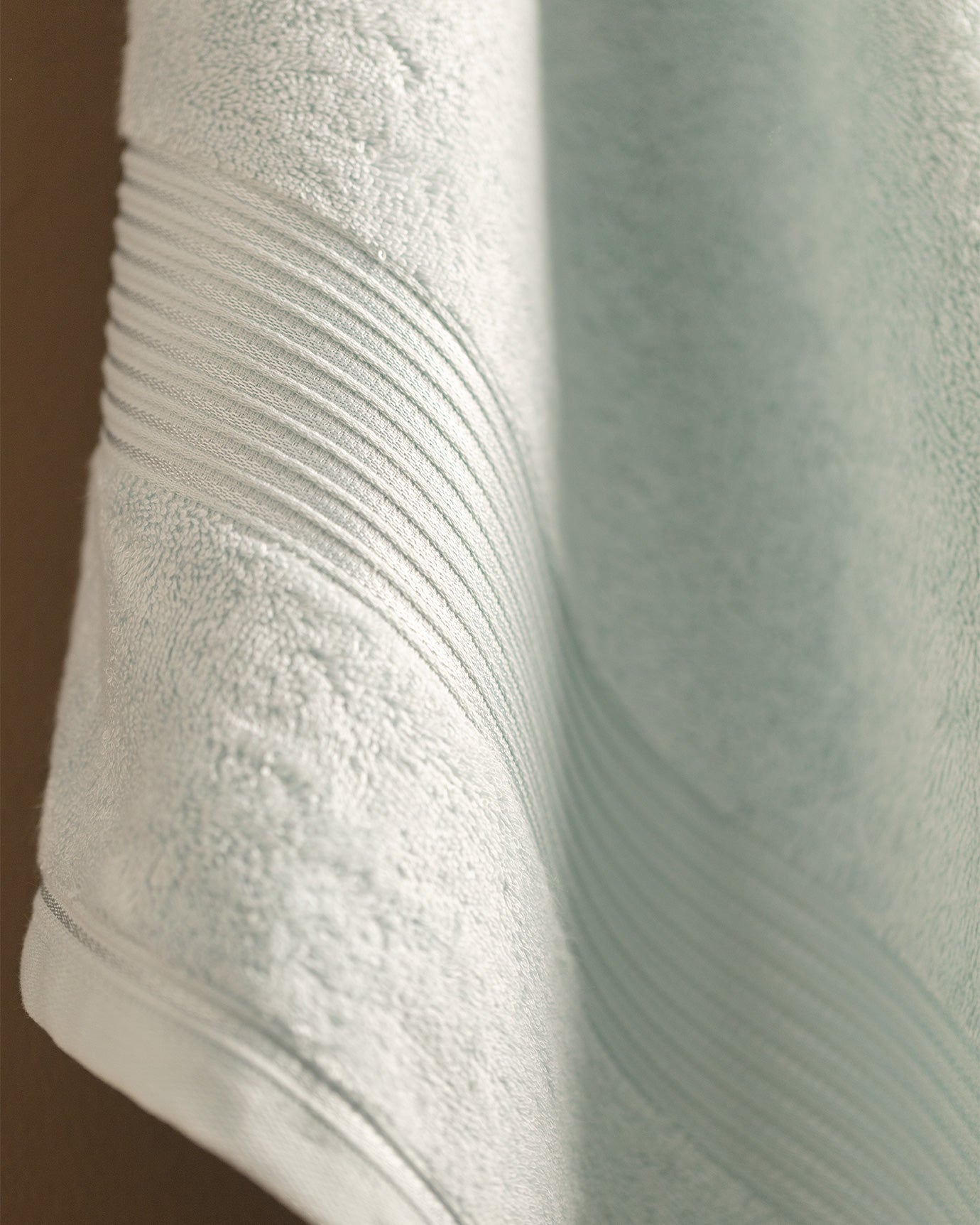 Cotton Viscose Bath Towel - Ultra Soft & Highly Absorbent