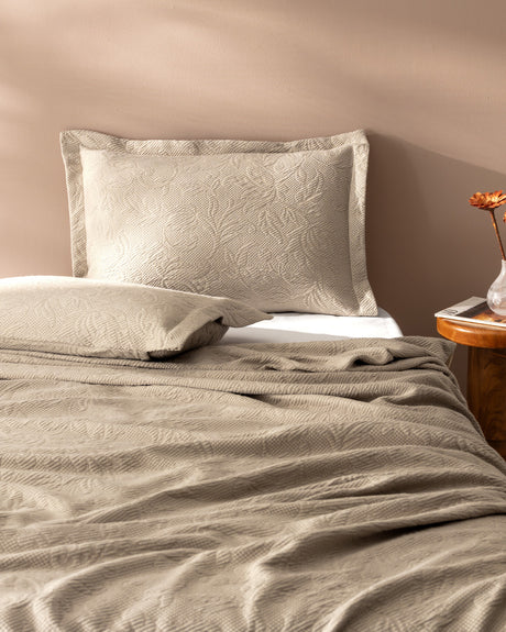 100% Cotton King Size Bedspread - Soft & Luxurious Comfort