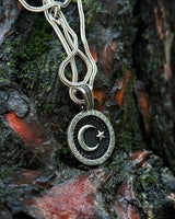 Collana con medaglione a mezzaluna nera e stella in argento sterling - simbolica