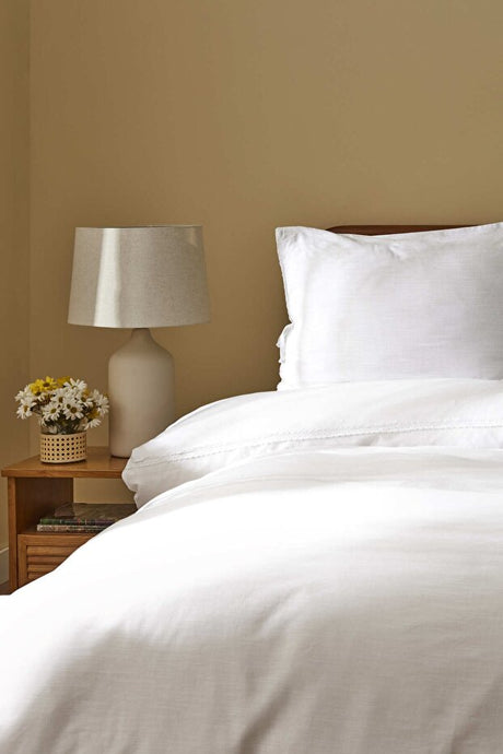Lucy 100% Cotton Double Duvet Cover Set with Ties - White