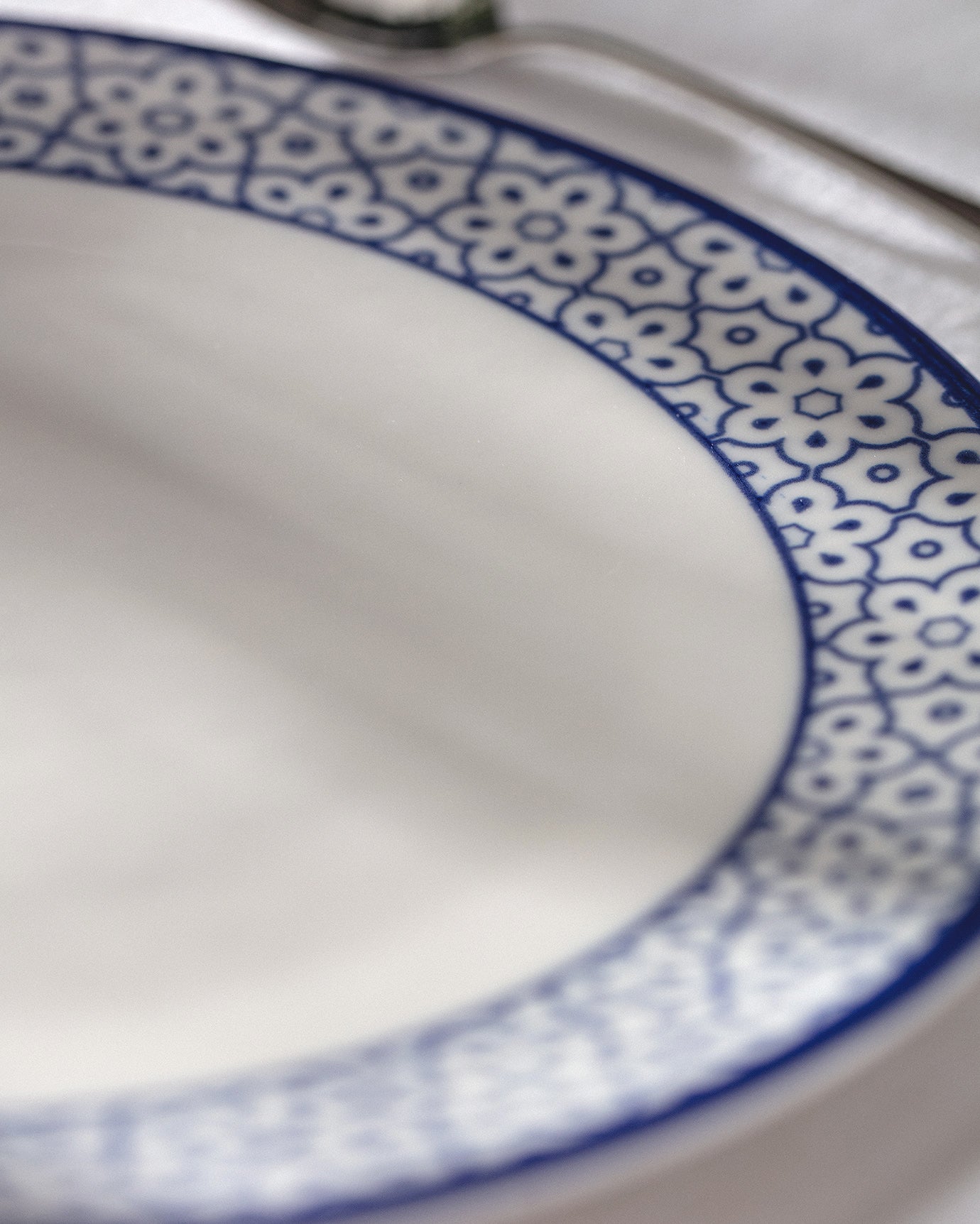 New Bone Serving Plate - Rêve Bleu Chantal Blue & White Design