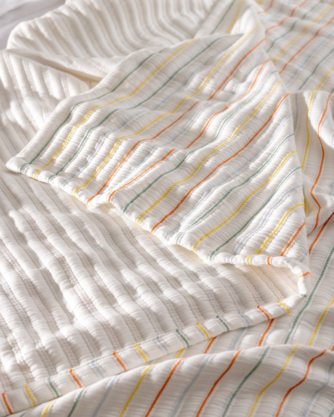 Cotton Blend Bedspread - Vibrant Luxury Collection