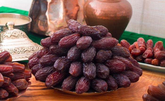 Gourmet Medjool Dates Small Professional Pack