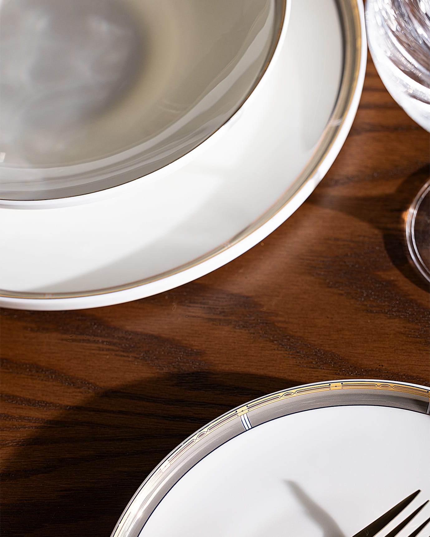 Fine Bone Porcelain 6-Person Dinner Set - Elegant & Durable Design