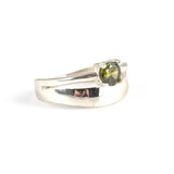 Elegantní prsten s dvojitou obručí a solitérem z peridotu, stříbro 925 sterling