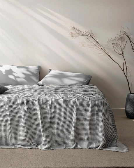 100% Cotton Double Bedspread - Modern Grey Design