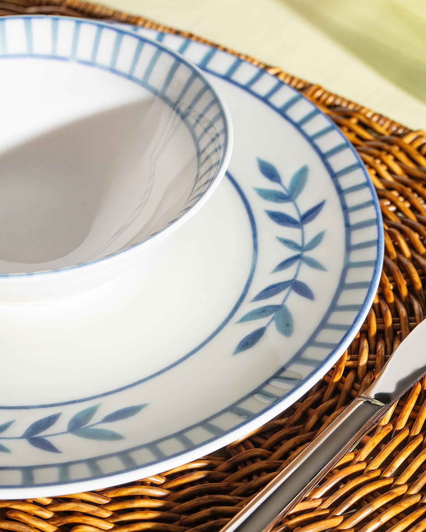 New Bone China 6-Person Dinner Set - Brunella Collection