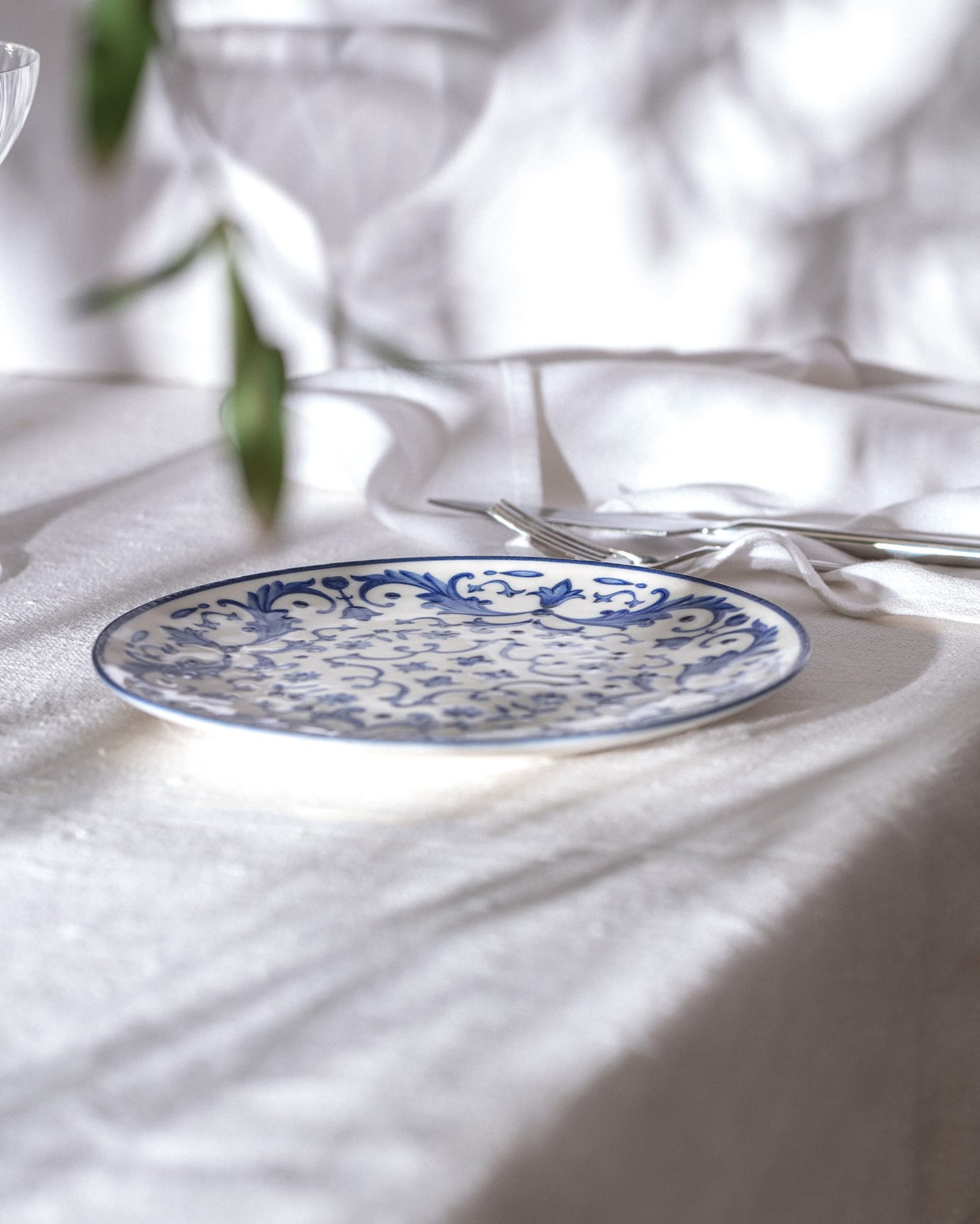 New Bone China Pasta Plate - Elegant Blue & White Serenity Pattern