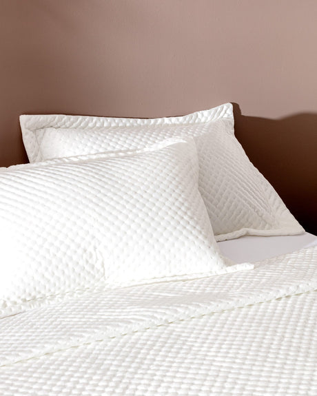 Double Velvet Quilted Bedspread Soft Luxury Bed Cover
