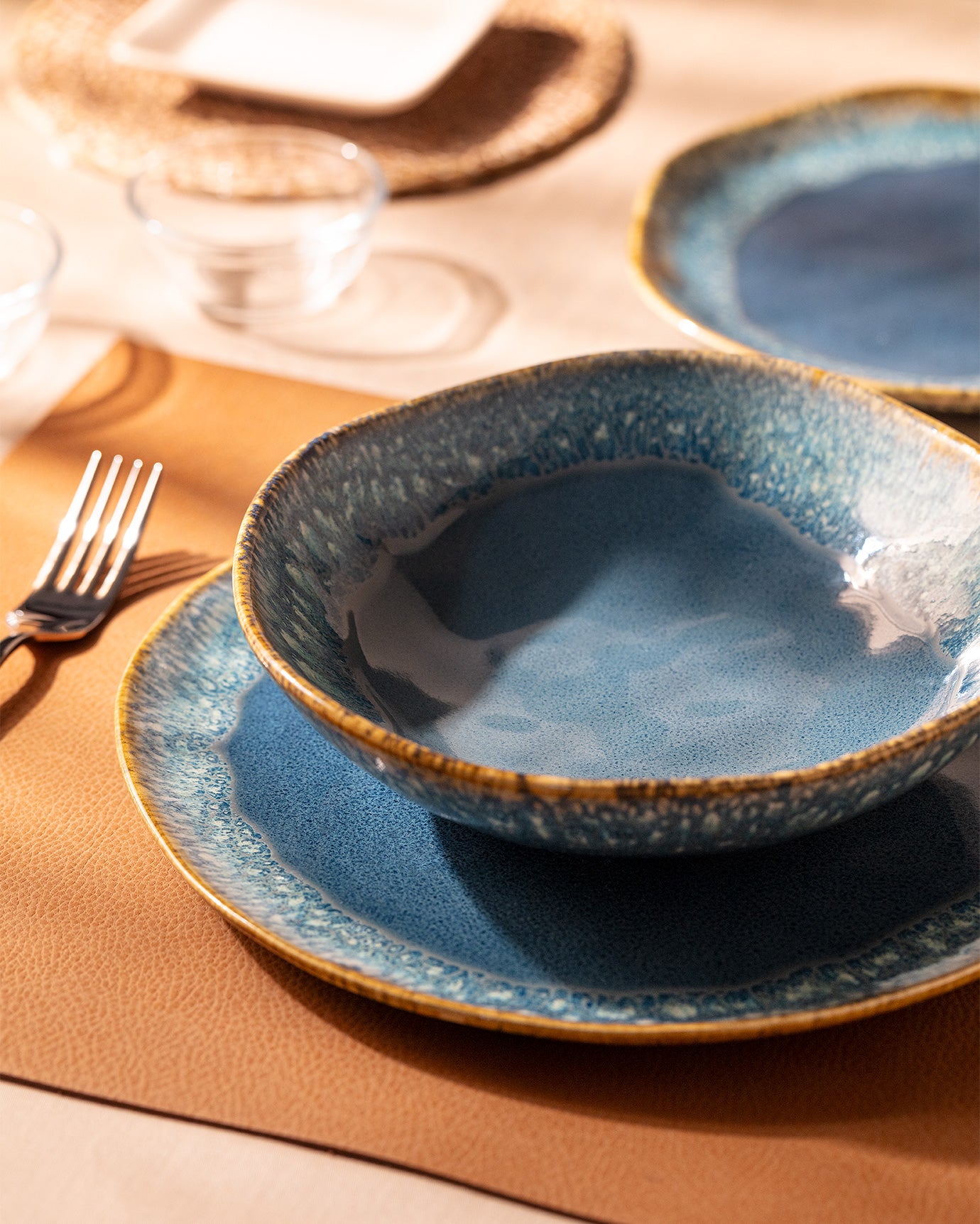 Ceramic 18-Piece Dinner Set - Modern Belford Design