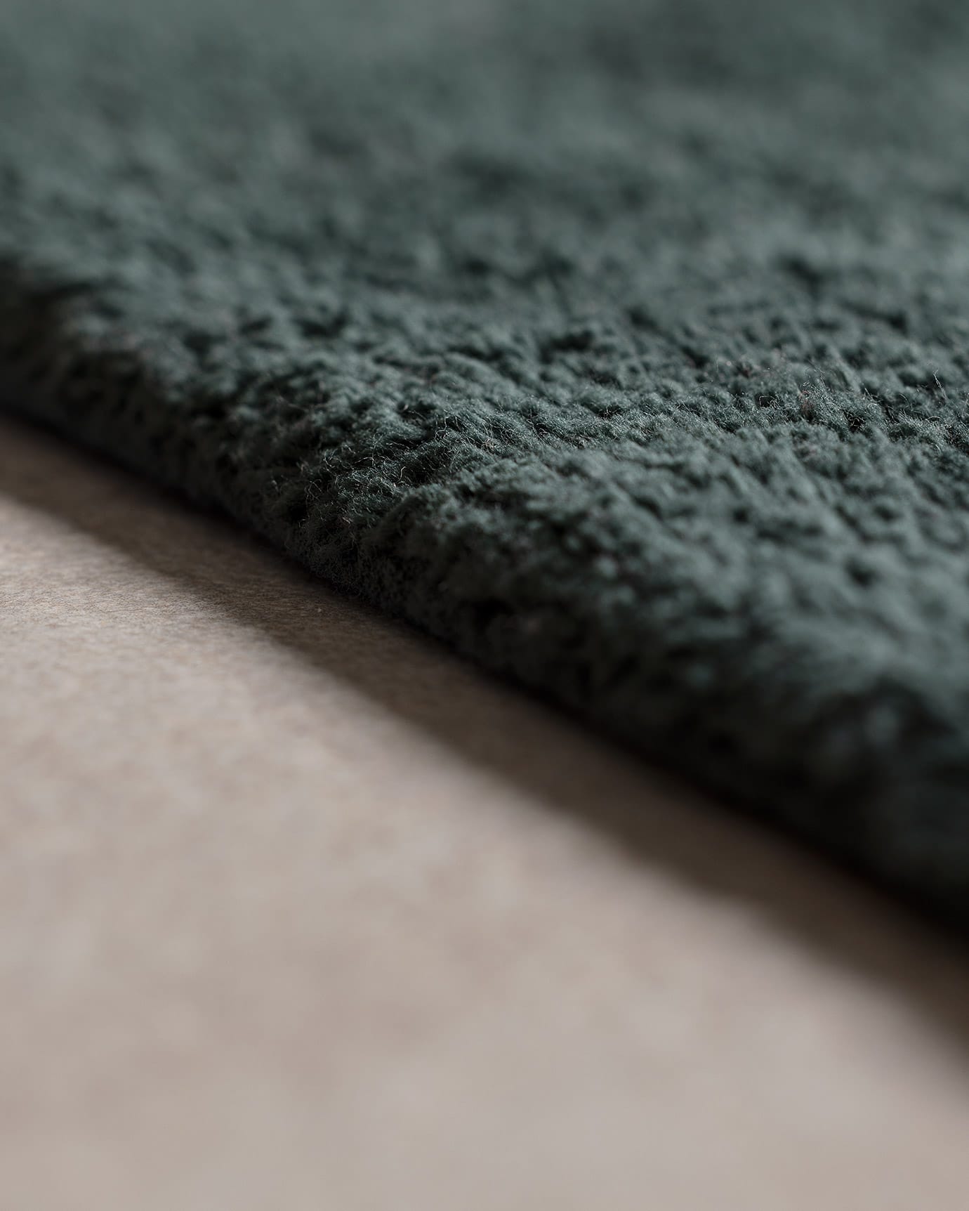 Espritmer Collection Green & White Non-Slip Bath Mat