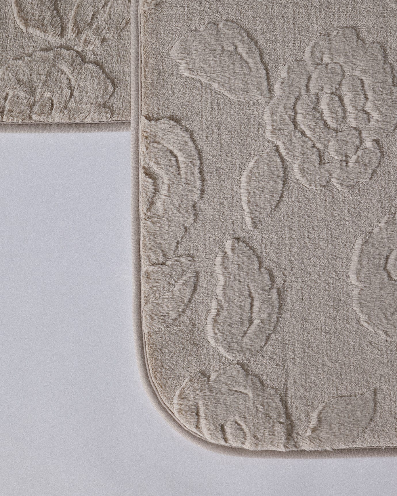 Luxurious Polyester Bath Mat Set - Ultra-Soft & Absorbent