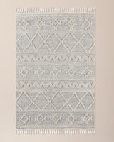 Luxurious Polyester Area Rug - Modern Grey Soft Pile Comfort