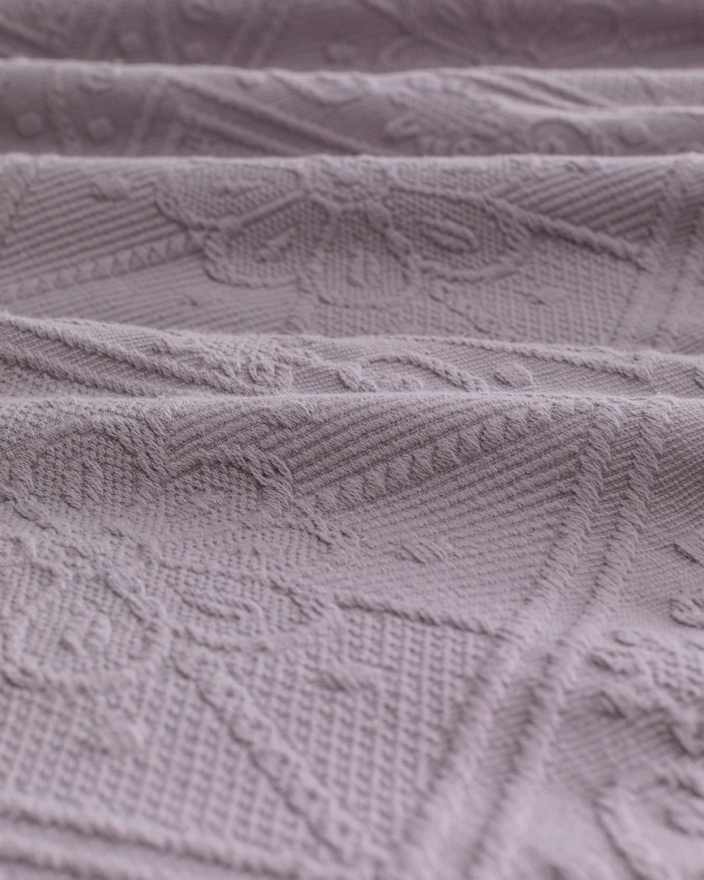100% Cotton King Size Bedspread - Elegant Marjolaina Design