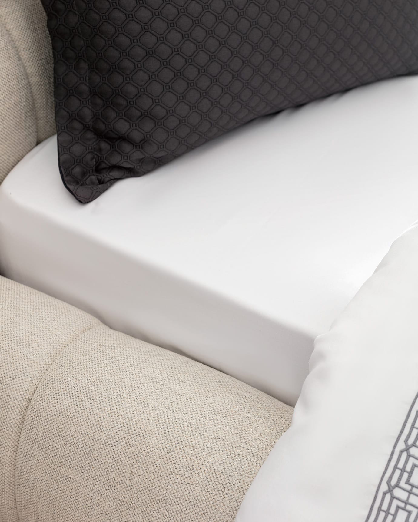Somme 7-Piece Luxury Bedding Set - Double/Queen Complete Ensemble