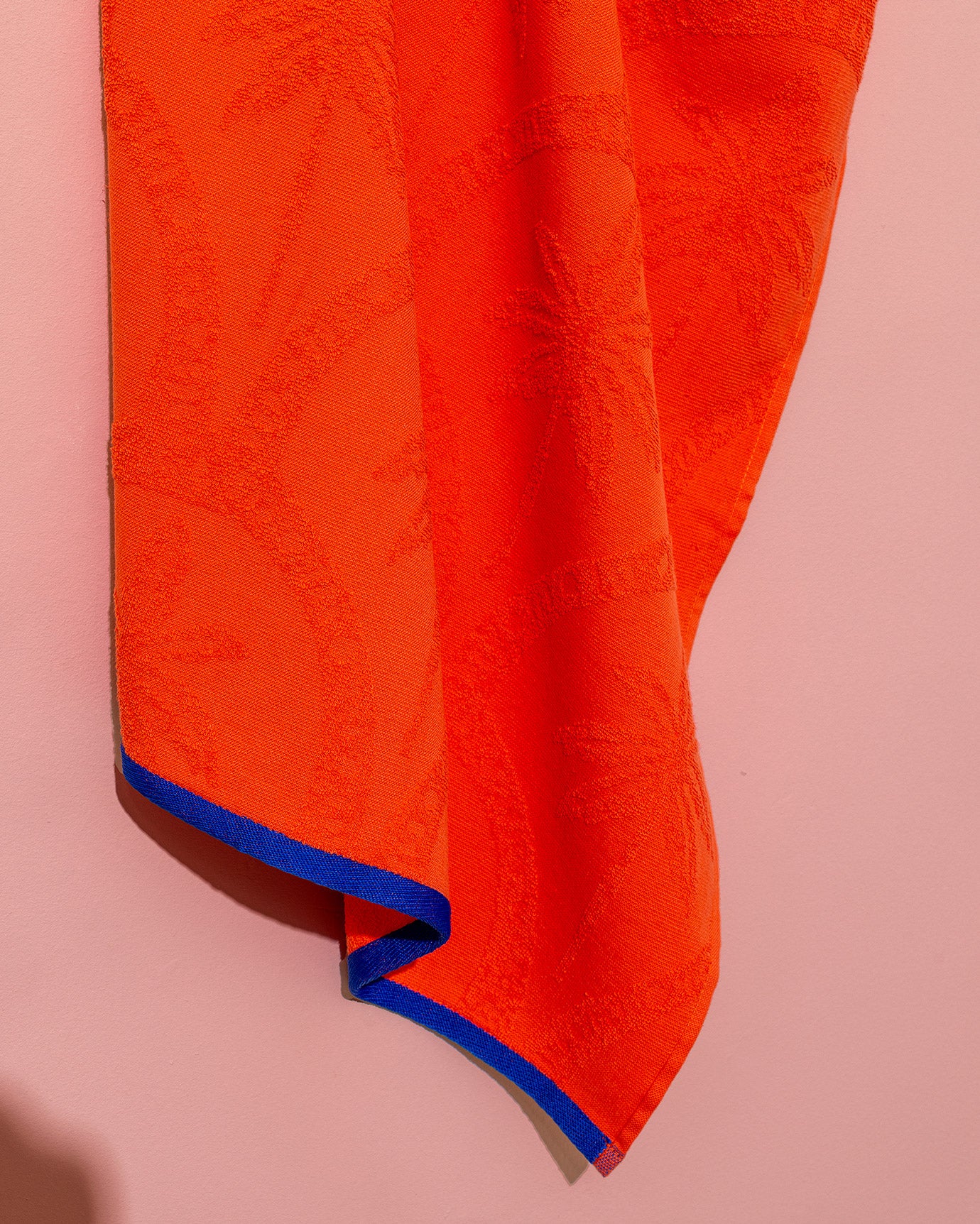 100% Cotton Palmie Beach Towel - Soft & Absorbent