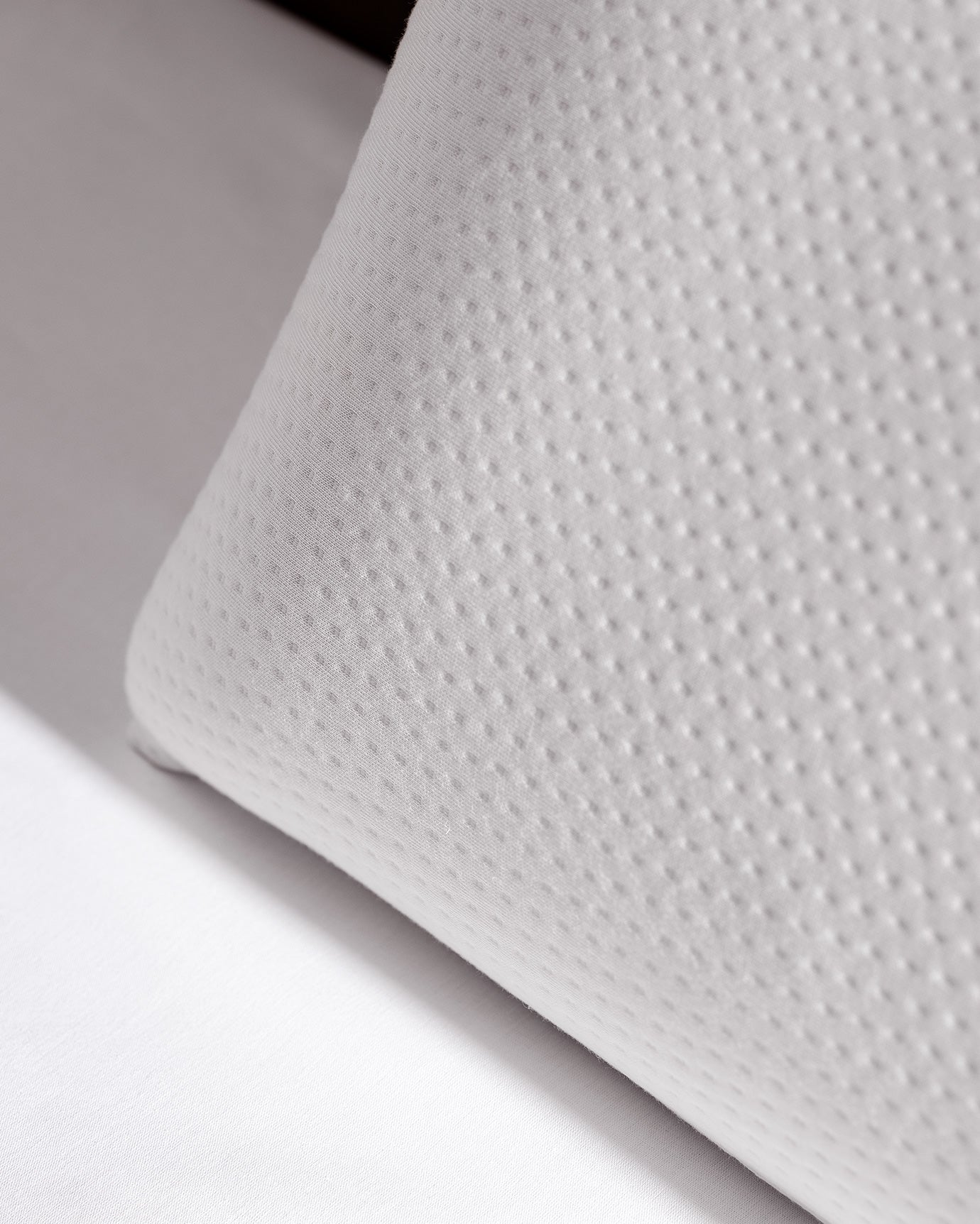 Plush Visco Memory Foam Pillow for Neck and Head Support