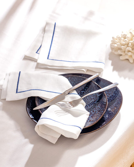 Moselle Elegant Fabric Dinner Napkins - White & Navy Blue, Set of 2