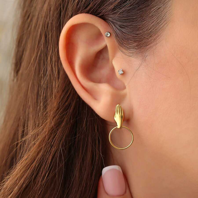 Elegant 925 Sterling Silver Hand Holding Hoop Earring Yellow Gold Plated