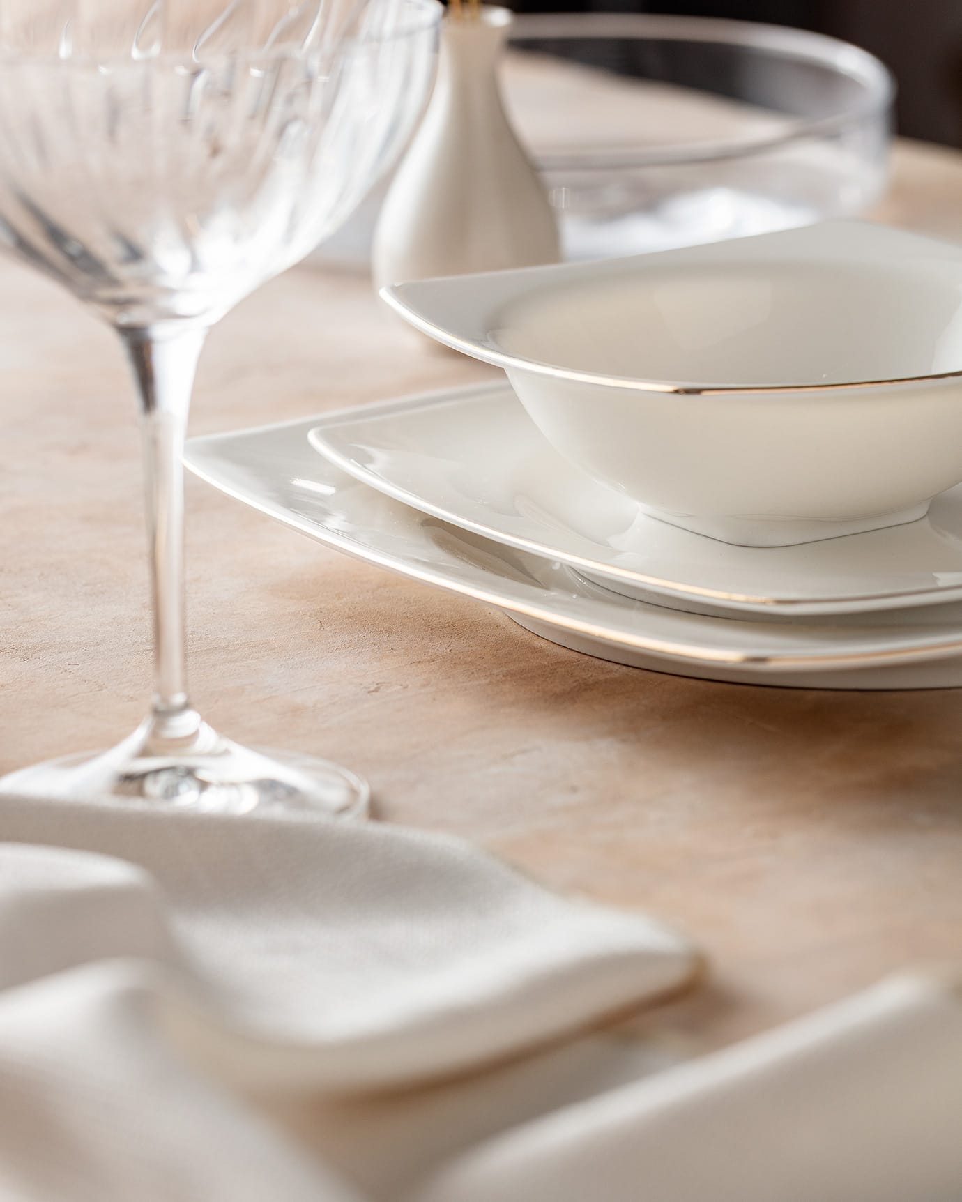 New Bone 6-Person Dinnerware Set - Modern White & Gold Accents