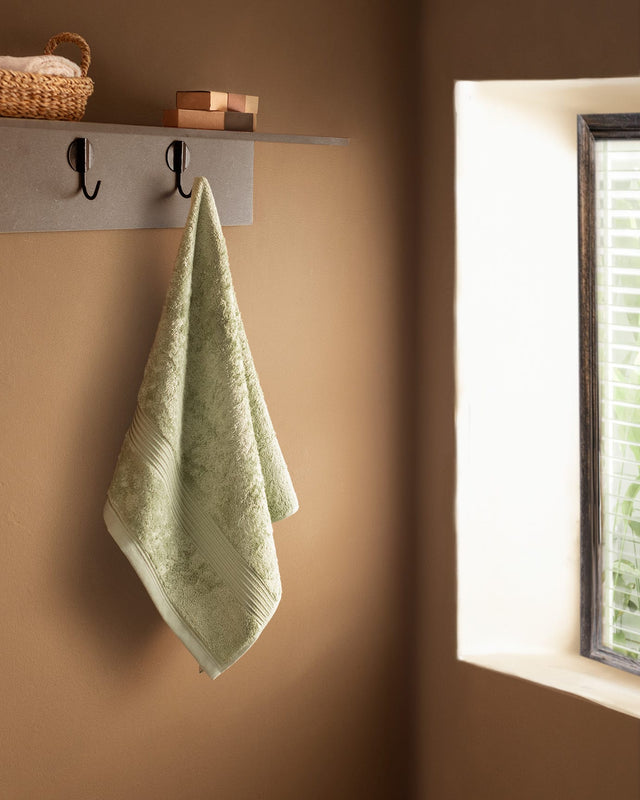 Soft Absorbent Cotton Face Towel - Light Green