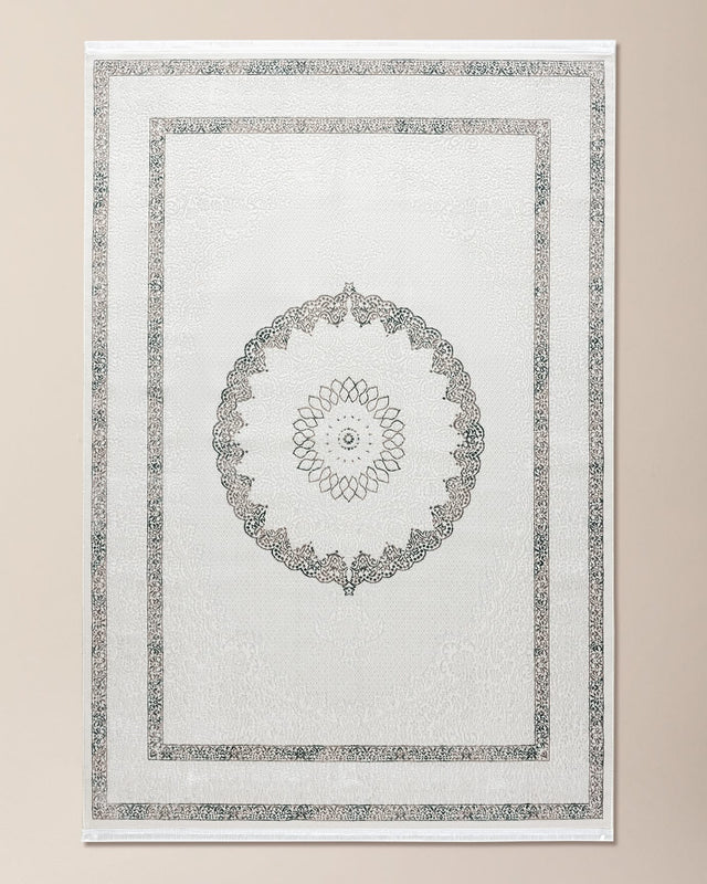 Luxurious Polyester Area Rug - Soft Pile & Modern Aesthetic