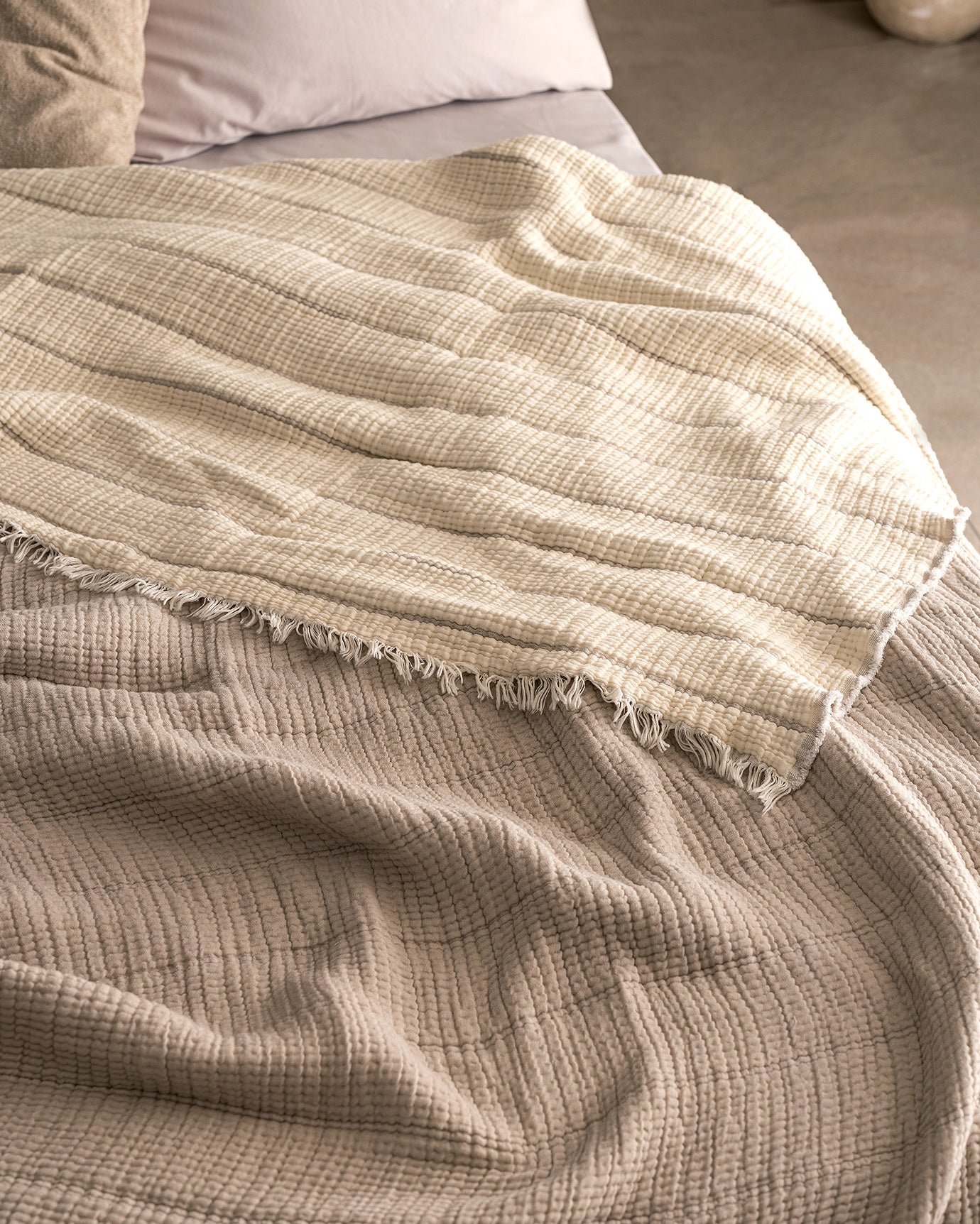 Carolines Cotton Twin Bedspread - Soft & Breathable Bed Cover