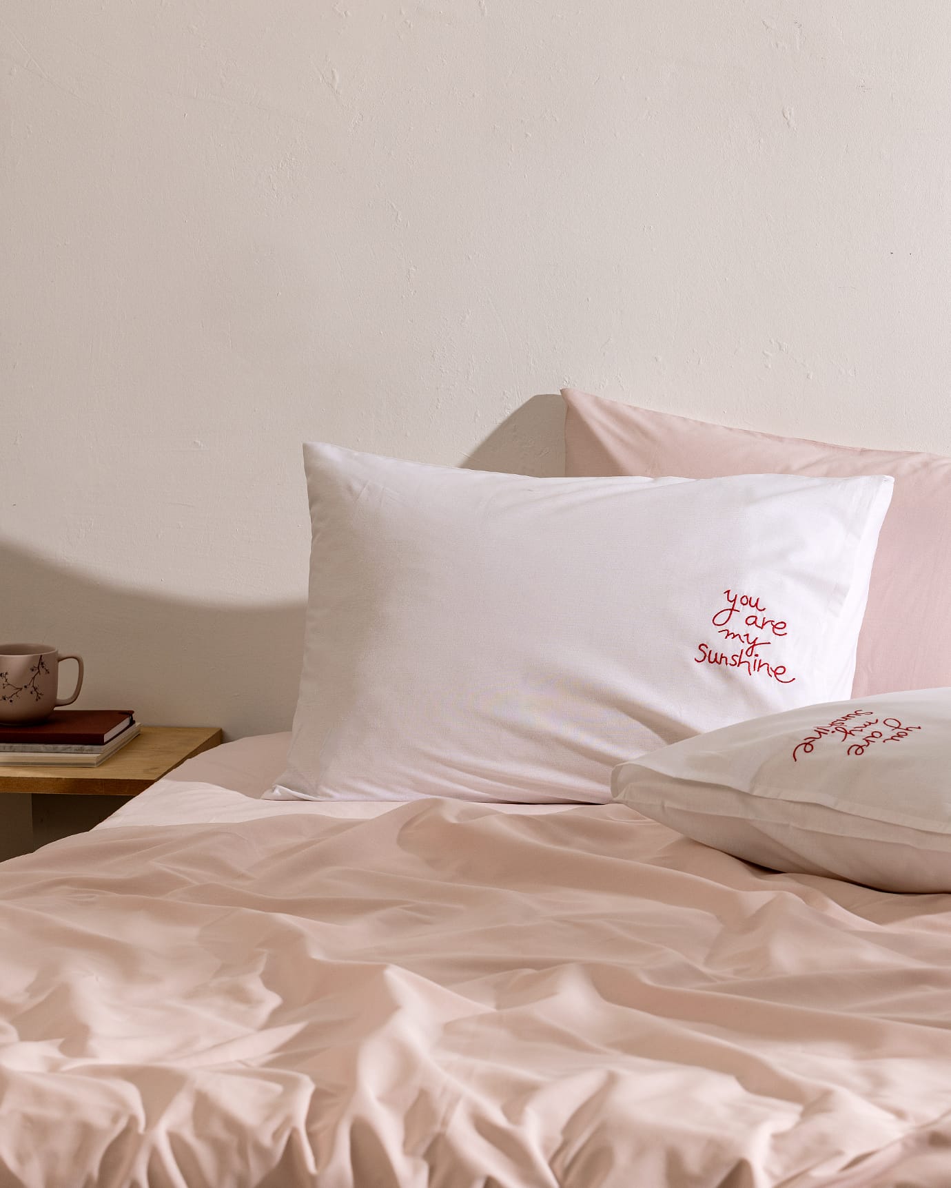 Amour Embroidered 100% Cotton Pillowcase Set of 2 - White & Red