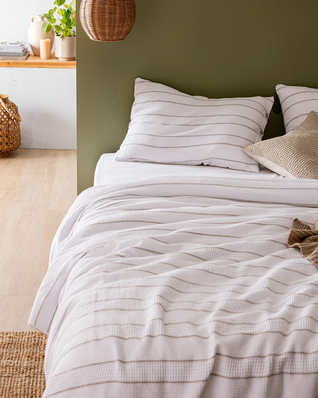 100% Cotton Yarn-Dyed Double Duvet Cover Set - Soft & Breathable