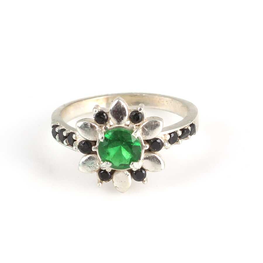 Premium 925 Sterling Silver Synthetic Emerald Flower Ring