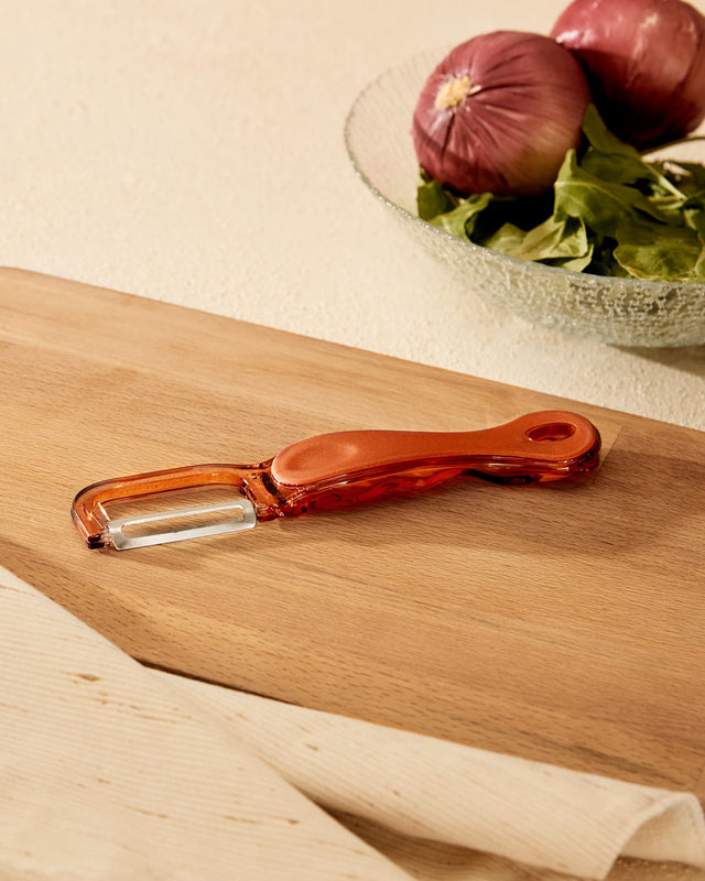 Ergonomic Vegetable & Fruit Peeler - Easy Grip Kitchen Tool