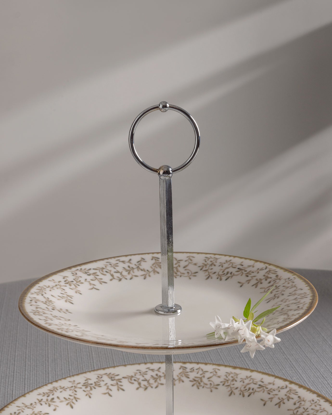 New Bone 7-Piece Tiered Pastry Plate Set - Elegant Serving