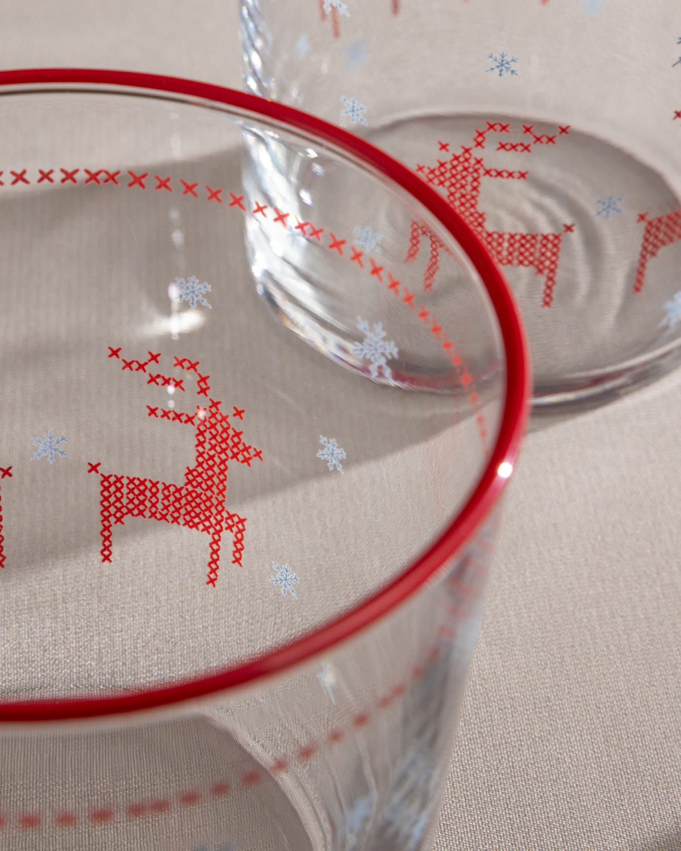 Clear Glass 4-Piece Water Glass Set - Boule de Neige Style