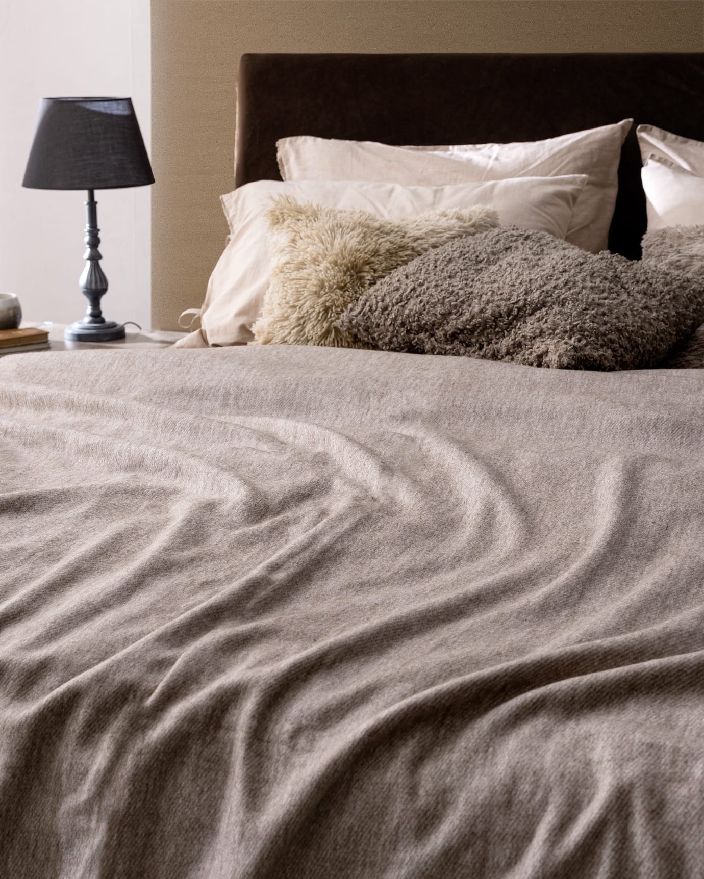 Perigny Double Blanket - Premium Polyamide-Acrylic Blend