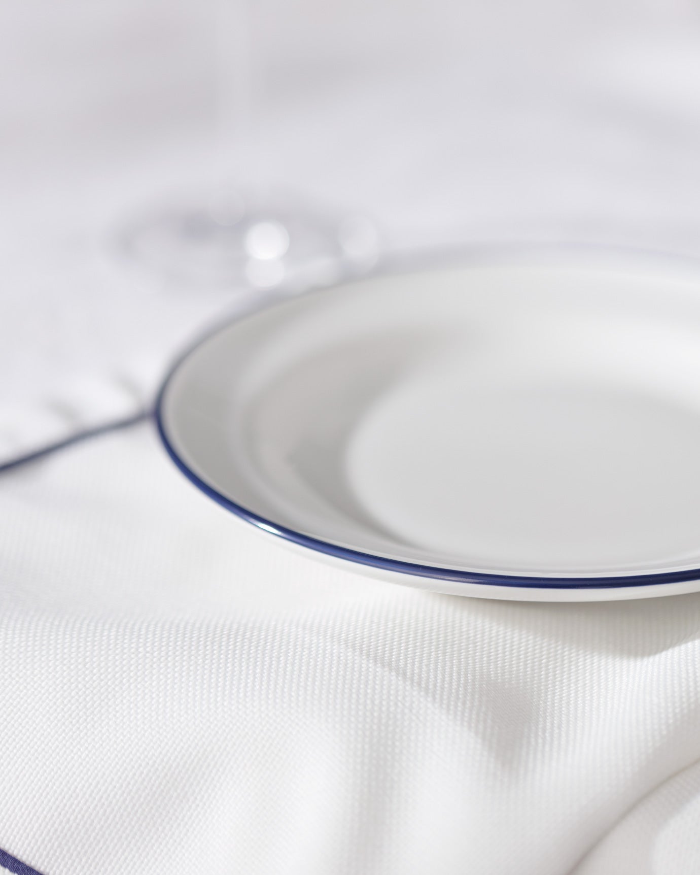 Retro Porcelain Dessert Plate Set - 4 Pieces
