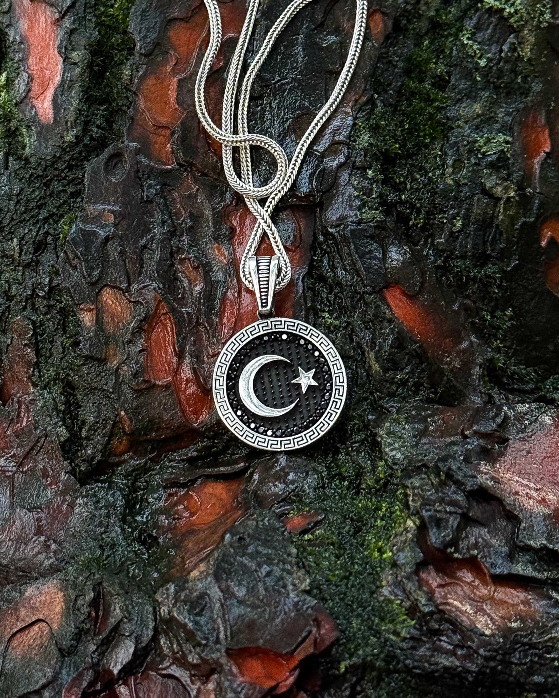 Collana con medaglione a mezzaluna nera e stella in argento sterling - simbolica