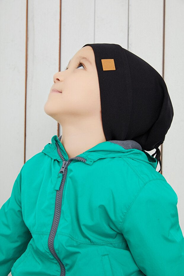 Bonnet côtelé noir pour bébé et enfant - En coton fait main