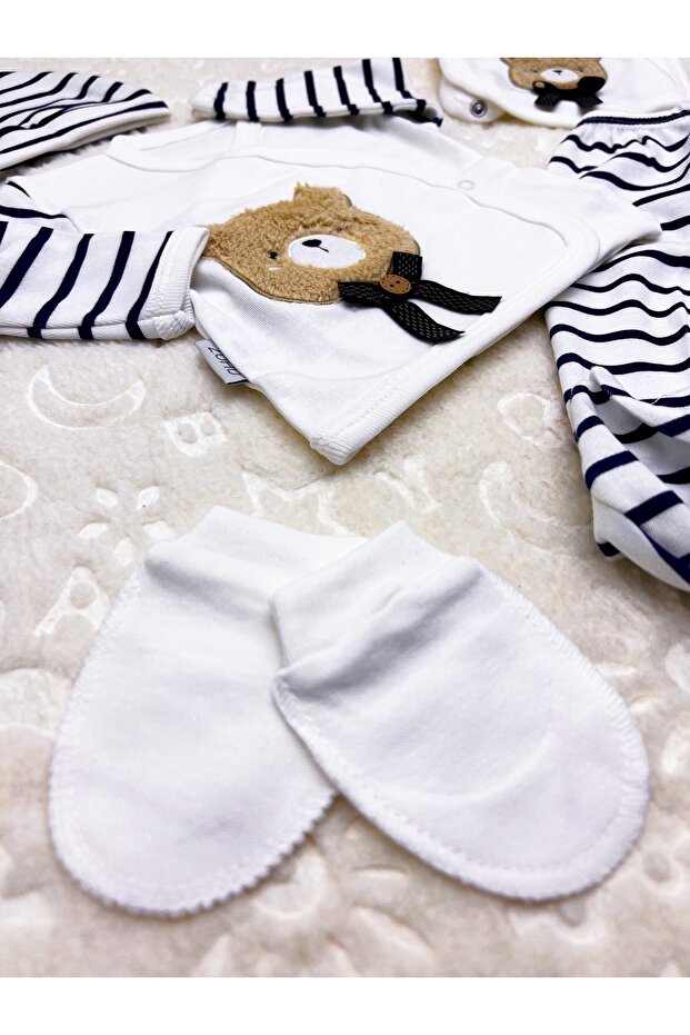 Newborn 5-Piece Bear Embroidered Baby Clothing Set 0-3 Months