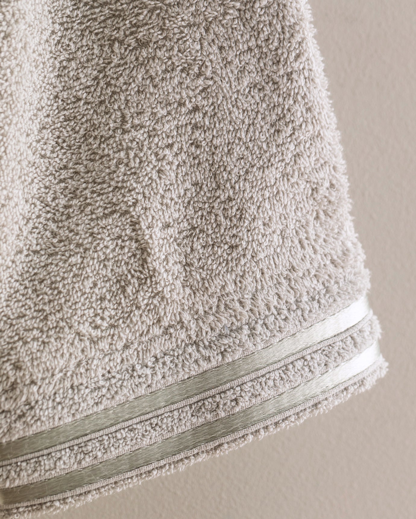 Unisex Kimono Bathrobe - Plush Absorbent Lounge Robe