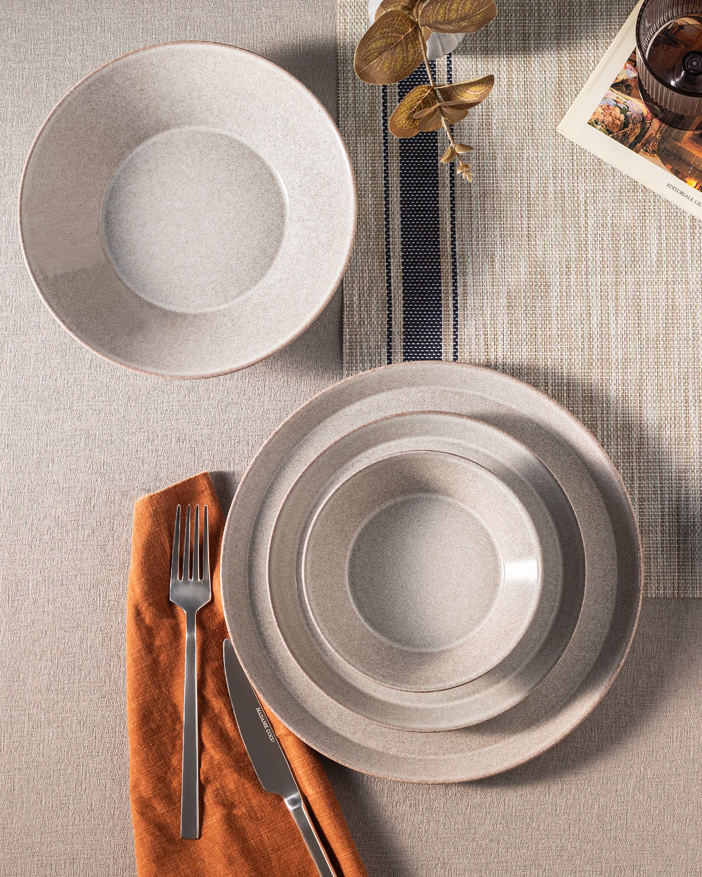 Porcelain 24-Piece Dinner Set - Contemporary Minimalist Design