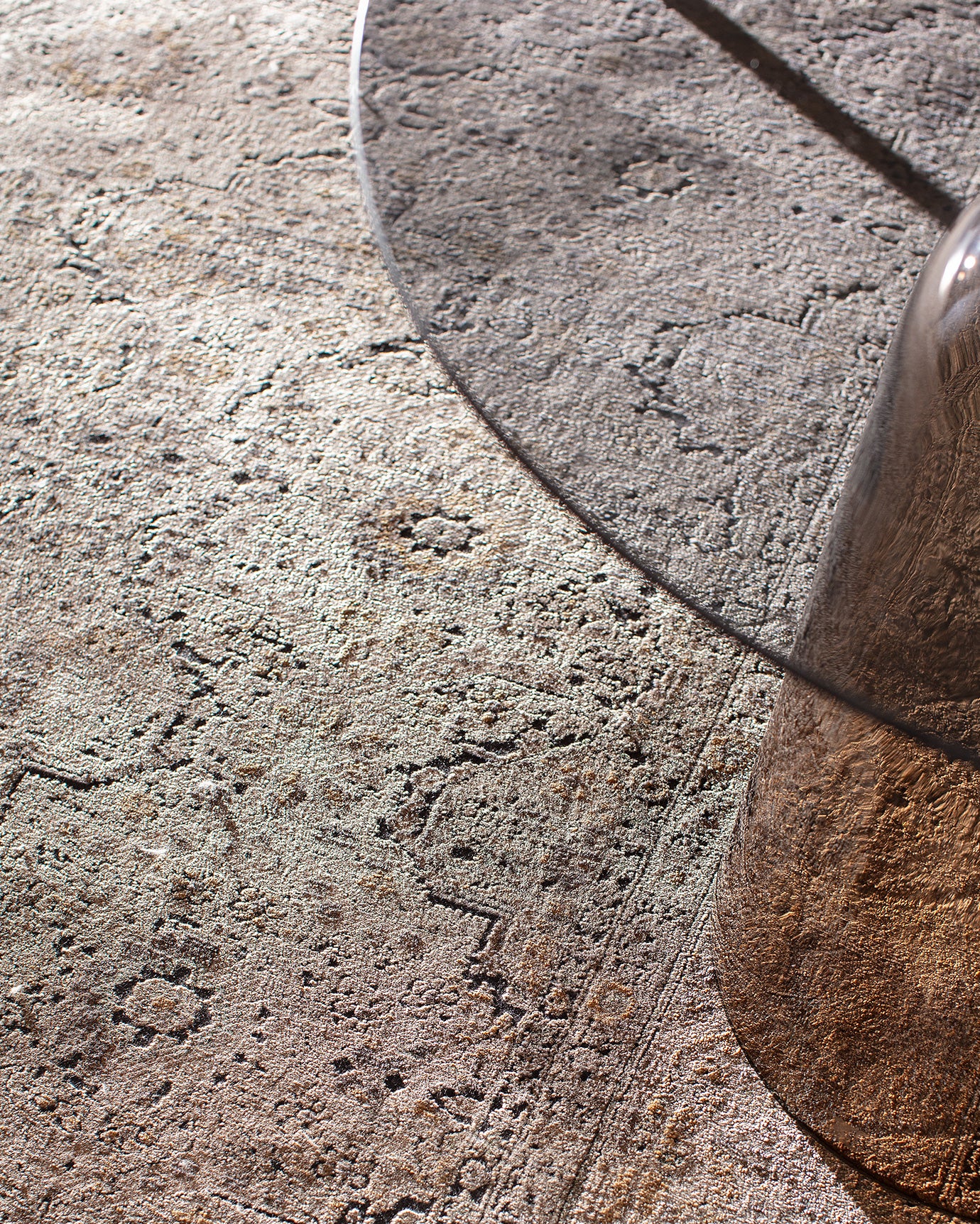 Calantha Pattern Area Rug - Soft & Durable Floor Carpet